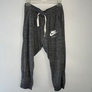 Cropped Nike Joggers
